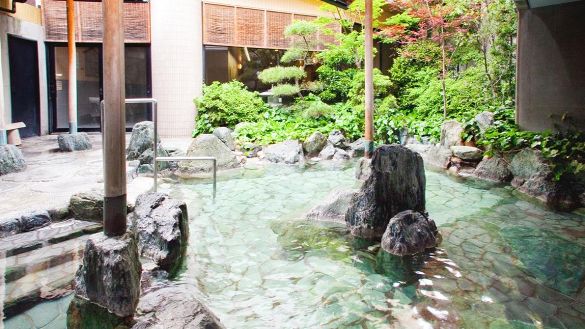日本男子擅闖女湯。（圖／翻攝業者官網）