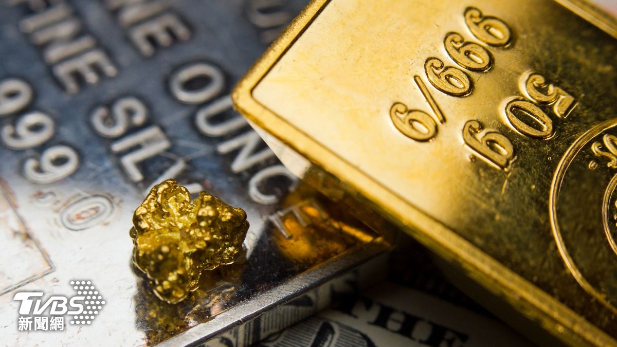 貴金屬兩樣情!黃金寫7週新高近4300美元、白銀急下殺 專家曝走勢