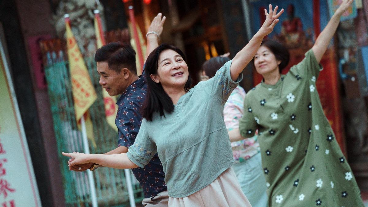 王彩樺在《恨女的逆襲》中小秀舞技。（圖／華映娛樂提供）