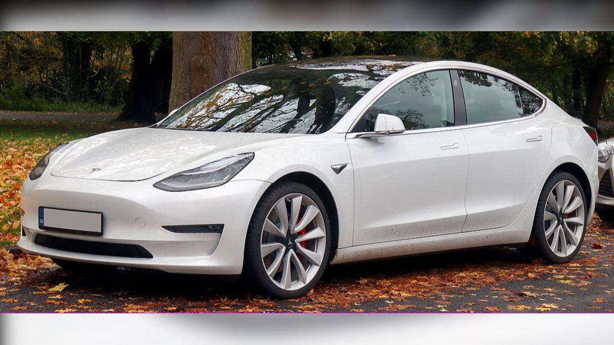 特斯拉近期證實，目前Model 3、Model Y的現貨車已經全數賣光，訂單甚至排到明年。（圖／Tesla官網）