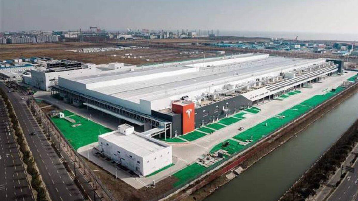 Tesla上海超級工廠除了中國內需市場，也將車輛向歐洲與亞太市場出口。（圖／翻攝自Tesla中國微博)