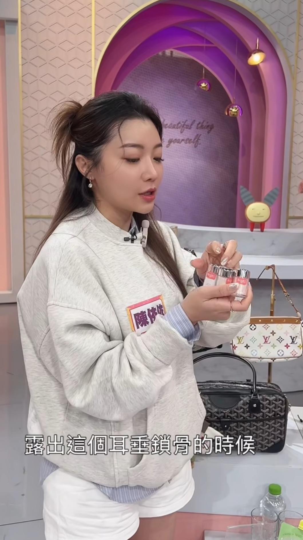 陳依依分享韓女愛用小物。（圖／翻攝自womanqueen42 ig）