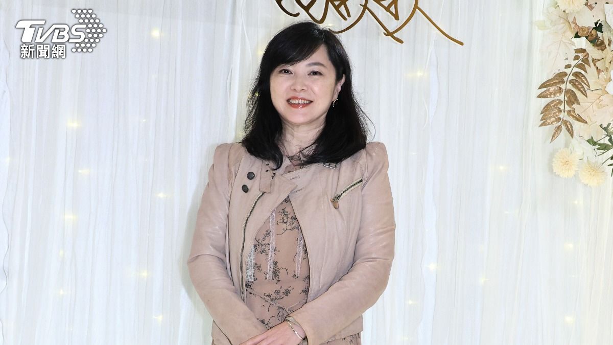 本土劇一姐婚後淡出演藝圈！張鳳書久違露面　鬆口「兒子上大學」