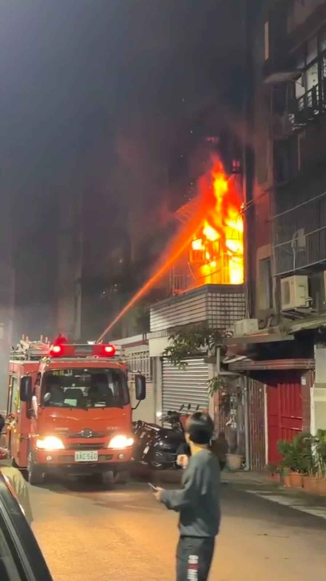 火勢燃燒猛烈又迅速,死者逃生不及發生憾事。(圖/謝承恩提供)