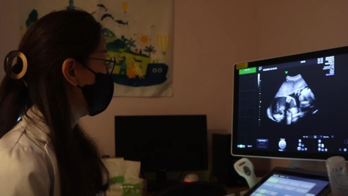 切乳後才知懷孕!25歲女罹罕見「葉狀瘤」 挺孕完成乳房重建
