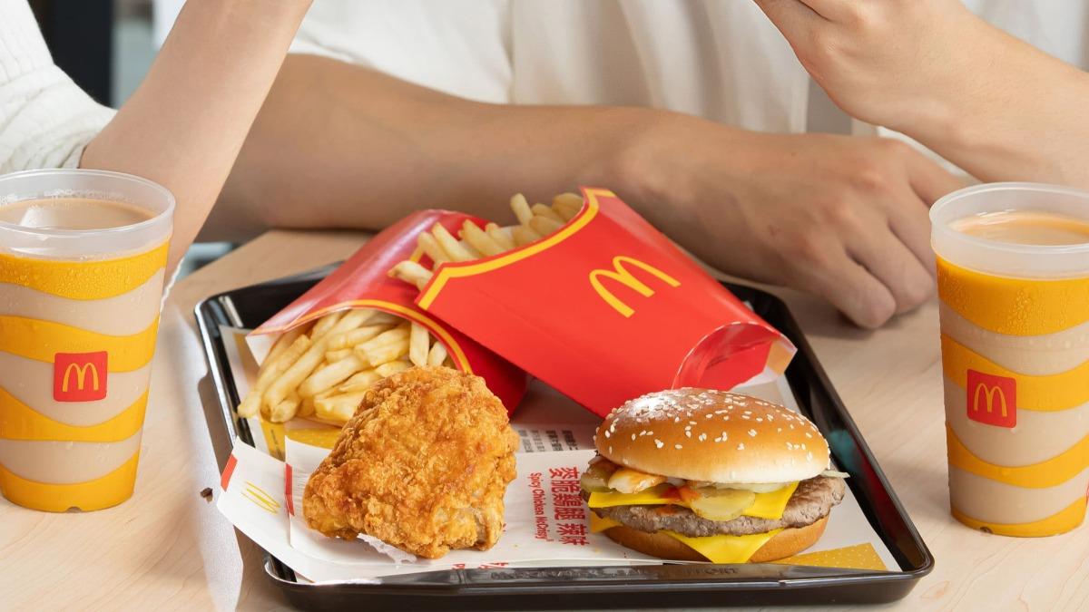 麥當勞買一送一!冰淇淋、薯餅免費吃 歡樂送優惠快收下