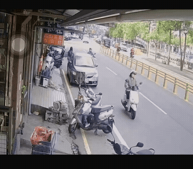車禍撞擊過程。(圖/TVBS)
