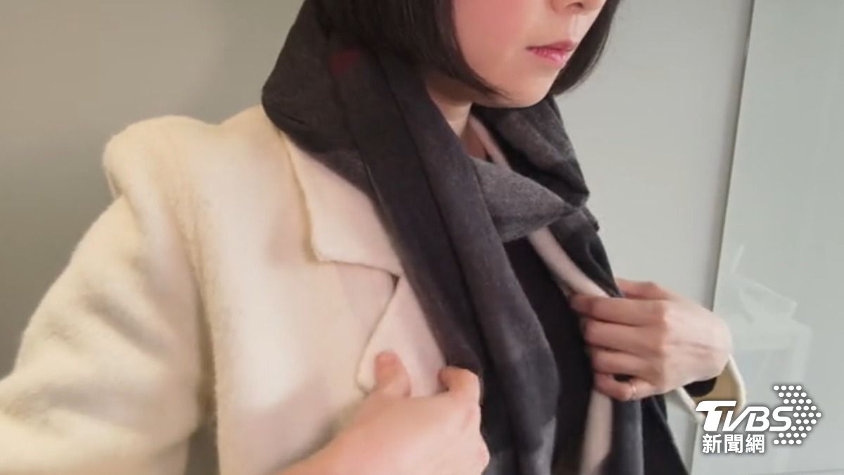 人的頭部、頸部容易散熱，最好戴帽子、圍巾保暖。（圖／TVBS）