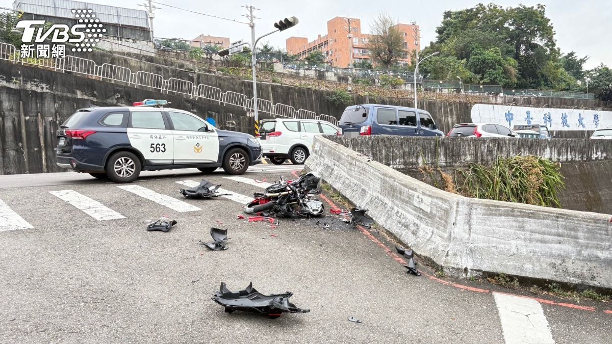 台中中台科大外憾事!20歲重機男暴衝墜橋 頭重摔慘死
