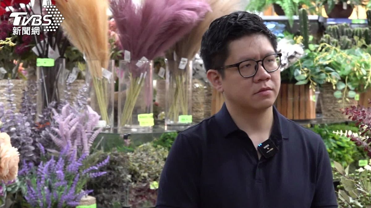 Bruno Lan除了經營零售店外,近來積極發展迷你倉儲副業。(圖/TVBS特派記者朱光弘攝)