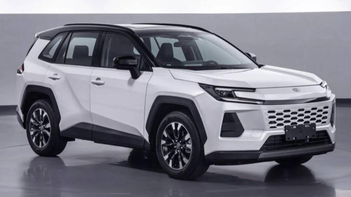 中國市場RAV4提供有2.0升汽油與2.0升油電複合動力選擇。(圖/中國工信部提供)
