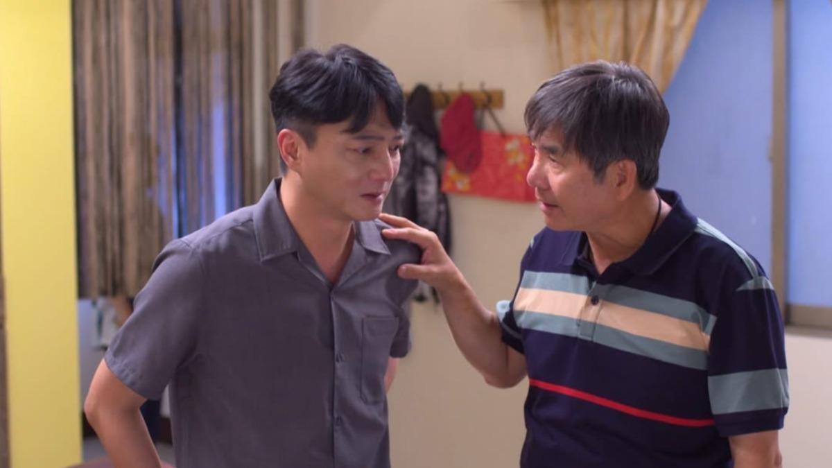 洪都拉斯(右)、藍葦華演出父子檔。(圖/民視提供)