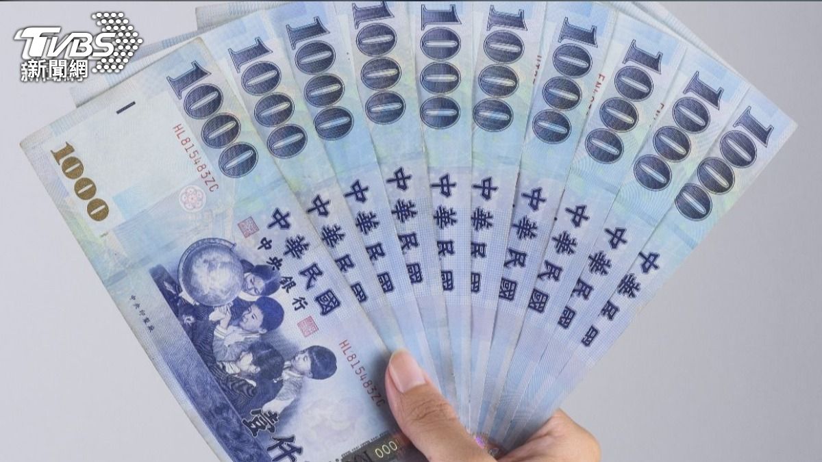 學者指出，這次稅收短徵，是類似預估值校正回歸的概念。（圖／TVBS） 