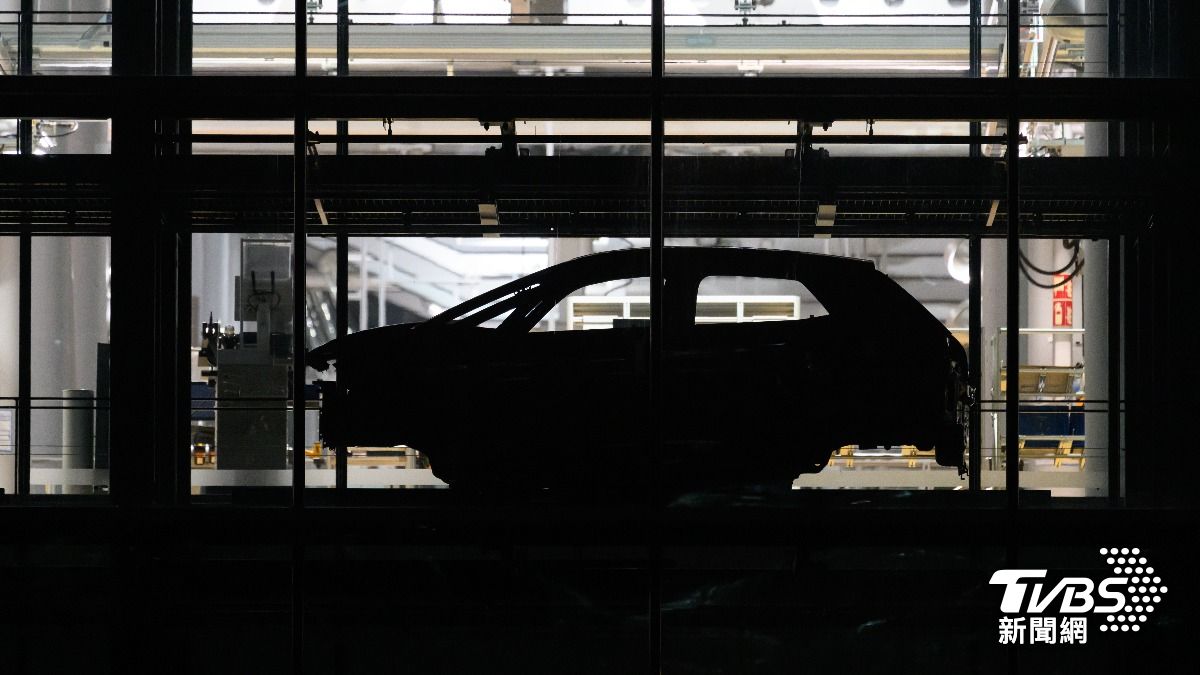 考量成本壓力　福斯汽車首度有德國廠全面停產