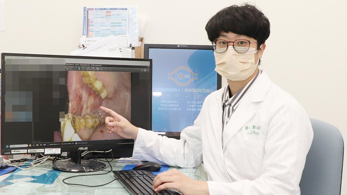 郭曉芮也和耳鼻喉科、骨科緊密規劃，依缺損條件客製化設計皮瓣厚薄及形狀，最終順利修補外觀。（圖／大里仁愛醫院提供）