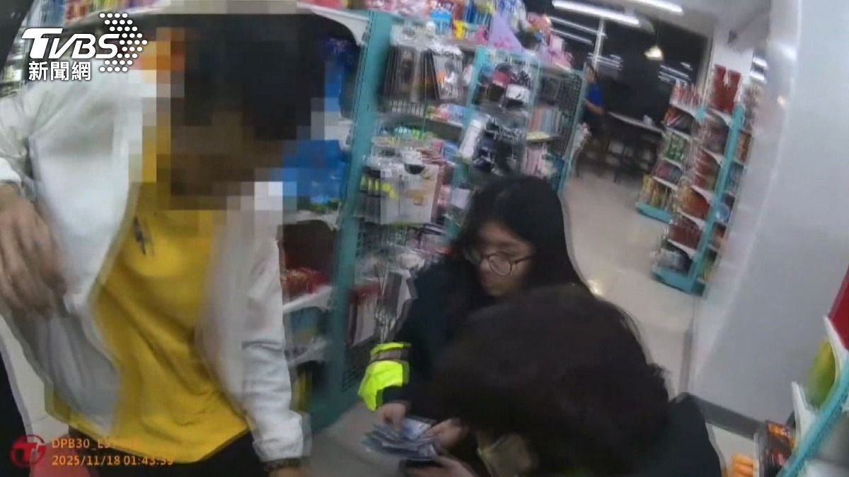 馬國男每天僅賺3000元淪車手 警方逮捕時「12萬灑一地」腿軟。(圖/TVBS)