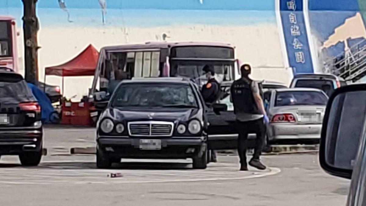 快訊／雙園河濱公園堤外停車場命案　男子陳屍賓士車內亡