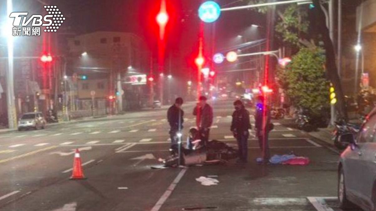 高雄8旬老婦疑違規穿越大馬路 機車騎士煞不住猛撞她送醫不治