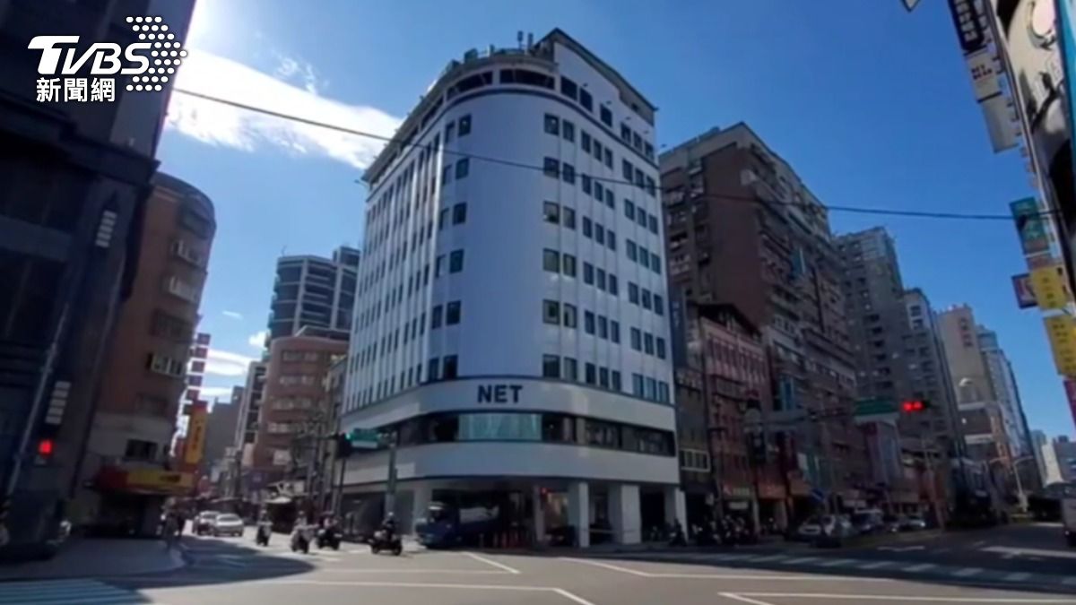 台灣服飾品牌在三重新開獨棟門市。（圖／TVBS）