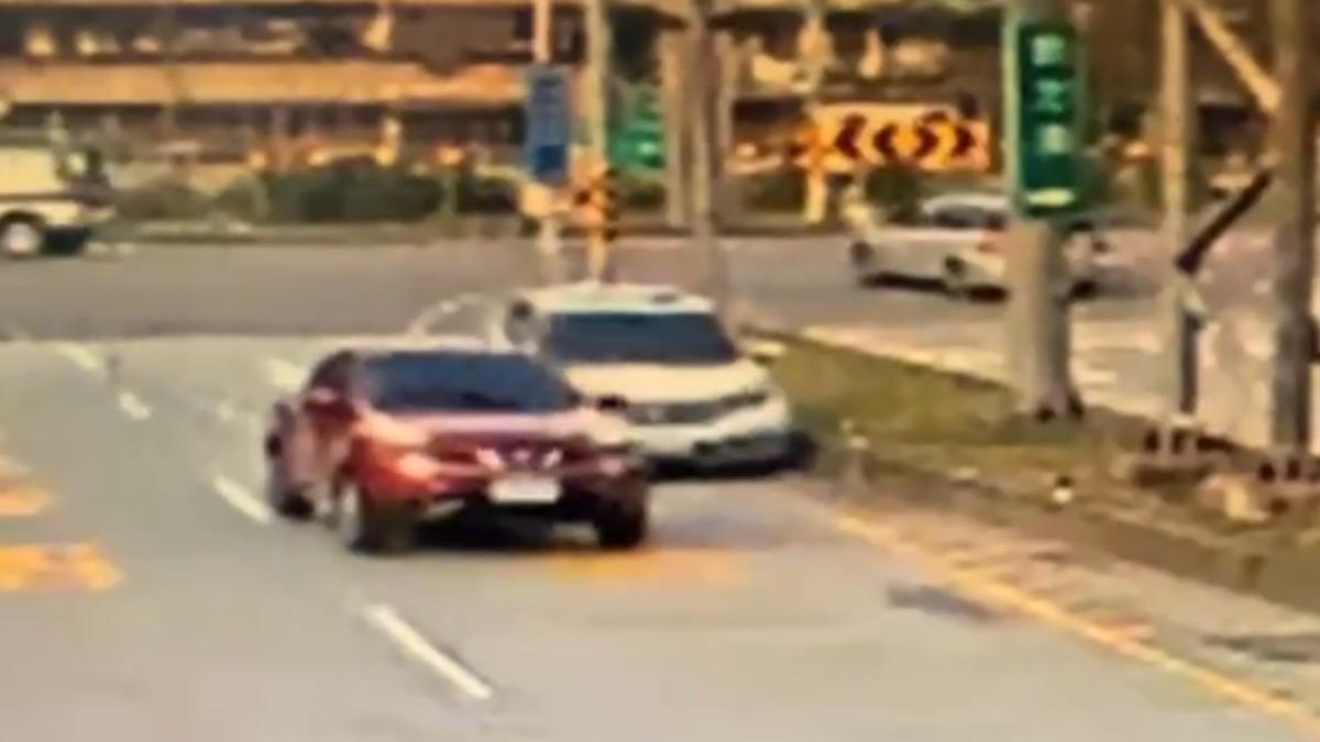 社群影片揭行車衝突　監視器還原蘇澳隧道糾紛過程。（圖／蘇澳分局）
