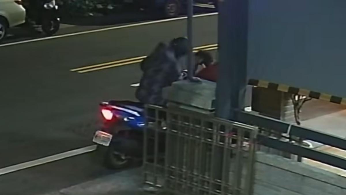 彰化孫要錢不成暴打75歲失智嬤　裝沒事離開網怒批畜生