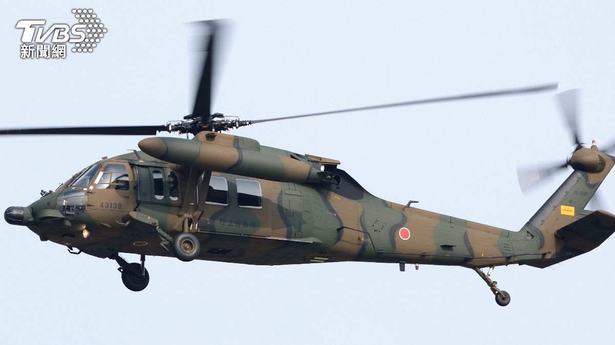 直升機連2天被「雷射照射」 日本自衛隊:威脅飛行安全