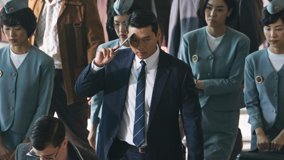 玄彬黑化魅力爆棚,與鄭雨盛展開權謀角力。(圖/Disney+提供)