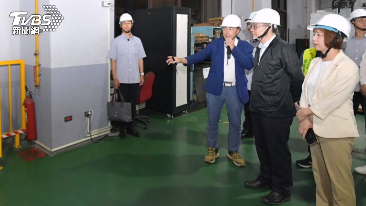 曾獲行政院長卓榮泰參訪的工廠，正在興建一棟基地面積299平方公尺、5樓13戶的宿舍。(圖／TVBS)