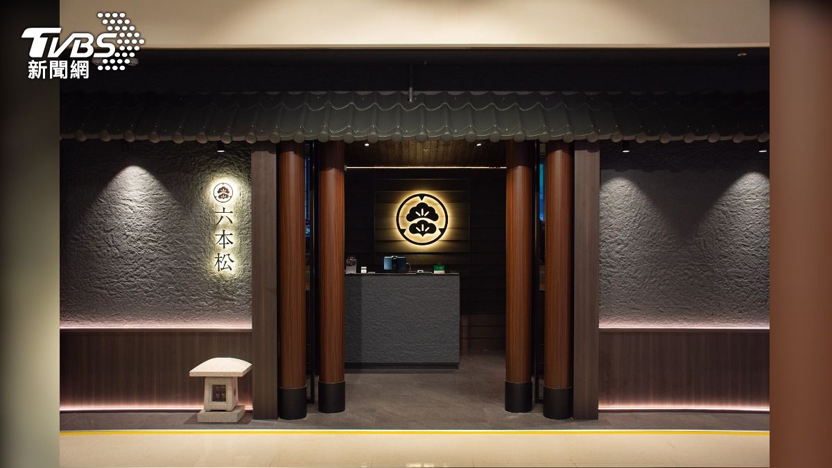 空間設計打造出日式割烹的靜謐氣韻。(圖/六本松壽喜燒 提供)