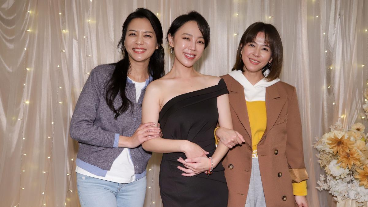 左起何蓓蓓、勇兔、蘇晏霈。（圖／民視提供）