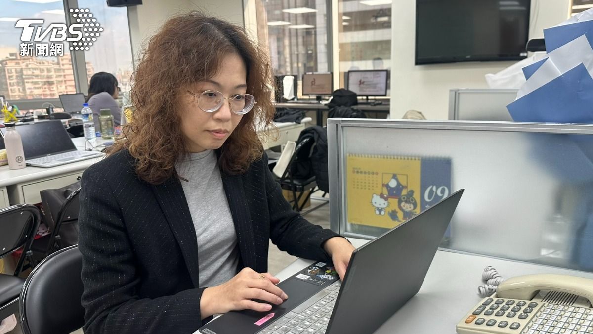 保險業務員彥芳，採取強制儲蓄策略。（圖／TVBS）