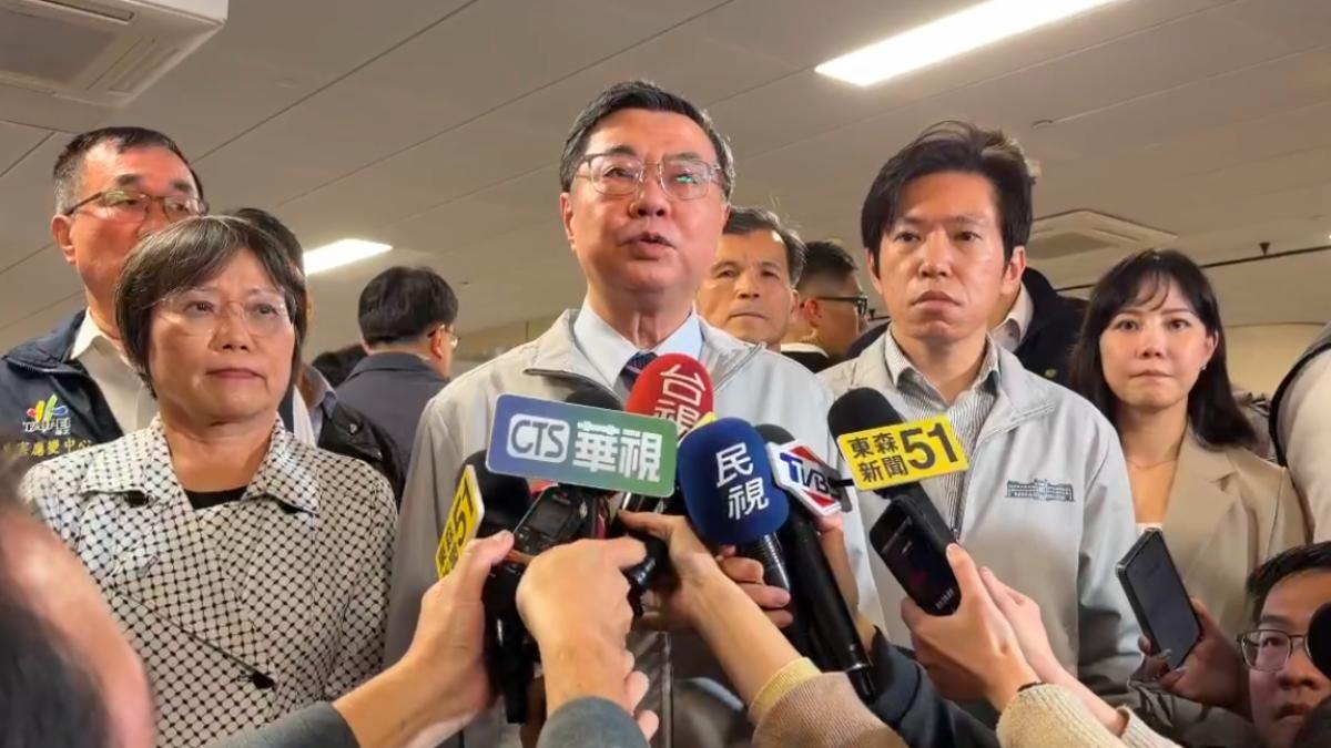 北車、中山站連遭煙霧彈攻擊!卓榮泰下令:徹夜抓嫌犯