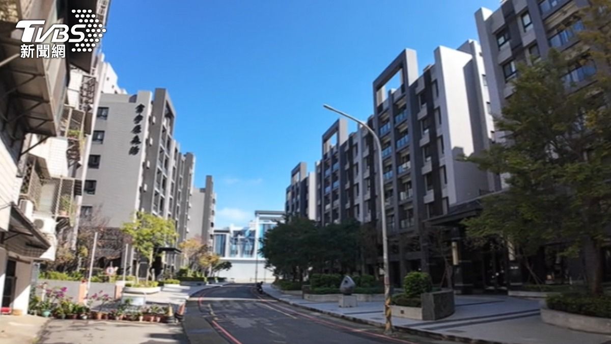 科技巨頭進駐,推升當地房市。(圖/TVBS)
