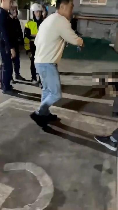 張文,北捷砍人,北車砍人,張文通緝犯,張文是誰,中山站砍人,張文墜樓,北車煙霧彈,張文長相,台北殺人,捷運砍人,北捷殺人