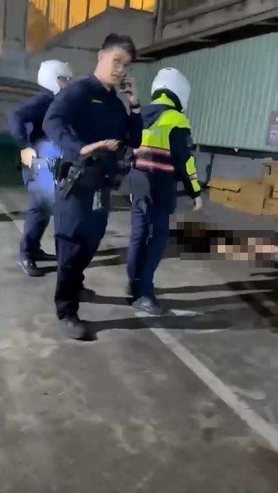 張文,北捷砍人,北車砍人,張文通緝犯,張文是誰,中山站砍人,張文墜樓,北車煙霧彈,張文長相,台北殺人,捷運砍人,北捷殺人