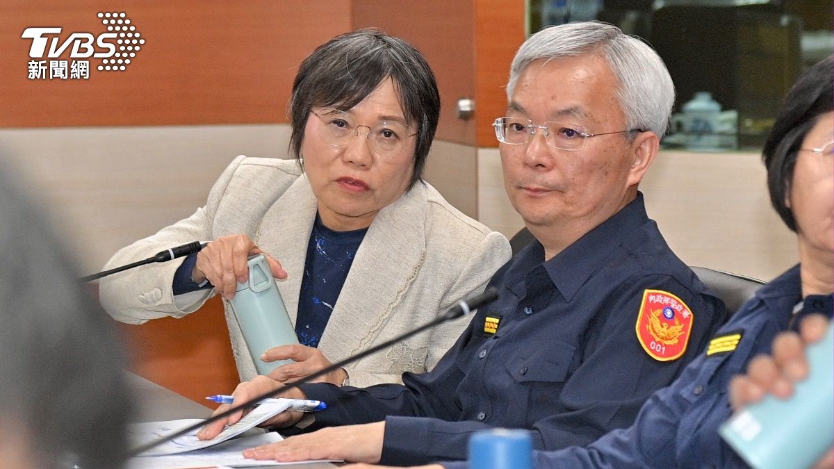內政部長劉世芳(左)、警政署長張榮興(右)。(圖/胡瑞麒攝)