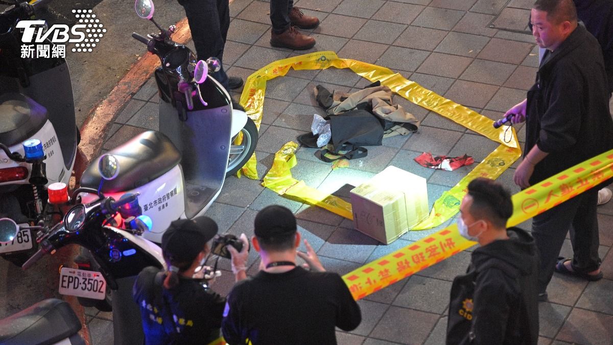 嫌犯張文犯案後從誠品南西的頂樓一躍而下。(圖/胡瑞麒攝)