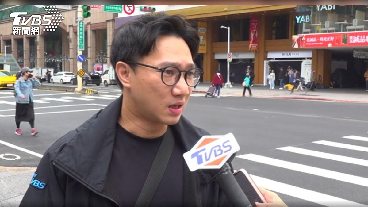 本台記者王皓宇19 號在台北捷運中山站目擊隨機攻擊案。（圖／TVBS）