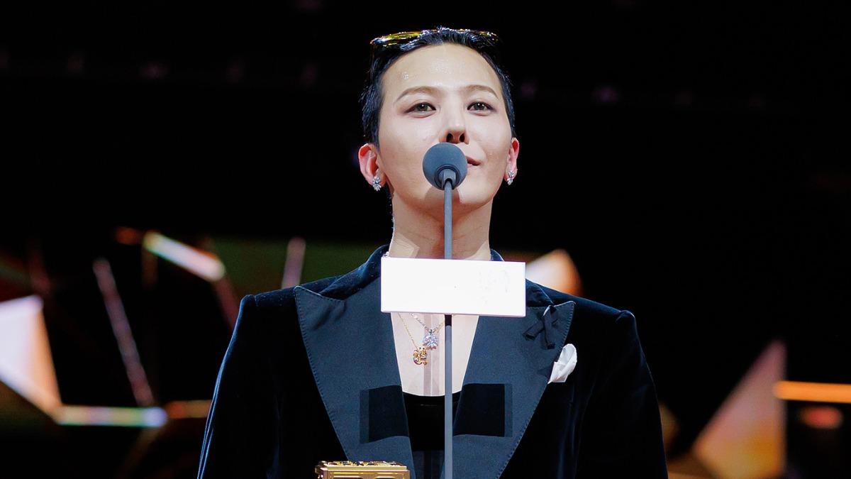 GD回顧香港MAMA「崩潰爆粗口」！　臨時換歌單「1環節失控」