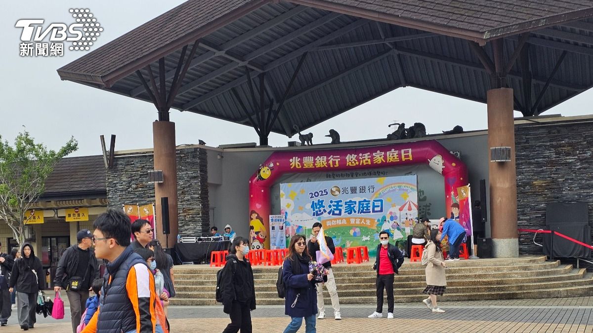 王姓行員原報名家庭日,遇害缺席,同事不捨。(圖/TVBS)