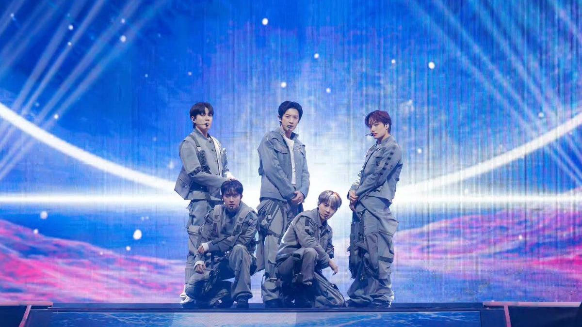 EXO睽違八年在MMA合體。（圖／翻攝melon IG）