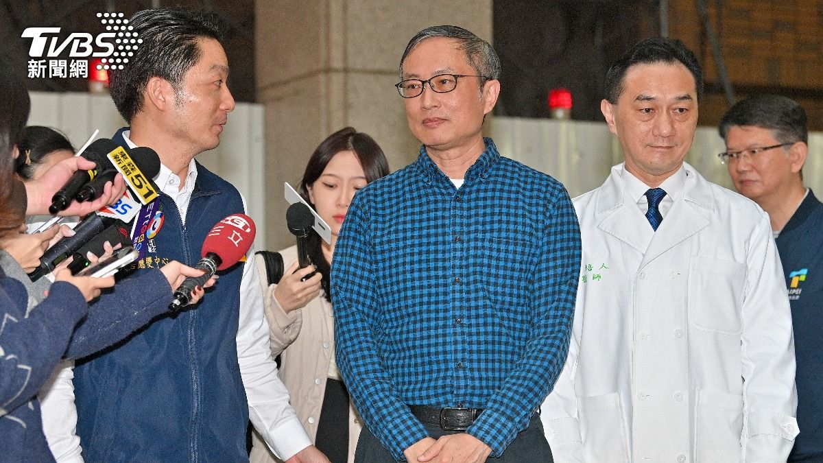 台大醫院急診醫學部主治醫師顏瑞昇（中）。（圖／胡瑞麒攝）