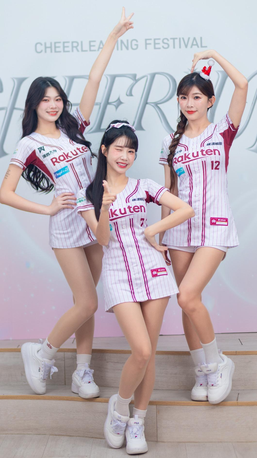 貝佳頤(左起)、筠熹、穎樂出席活動。(圖/CHEER UP提供)