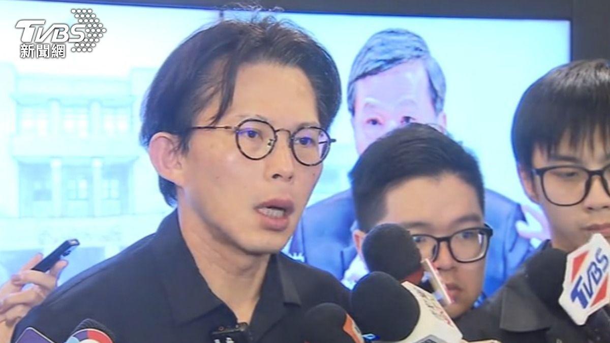 黃國昌出席座談會,痛批憲法法庭是「綠色司法獨夫」自嗨。(圖/TVBS)