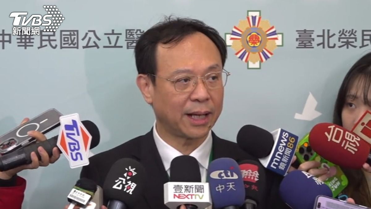 台北隨機殺人案震驚社會,衛福部長石崇良坦言,從兇手的家庭背景與用藥史方面難以提早察覺。(圖/TVBS)