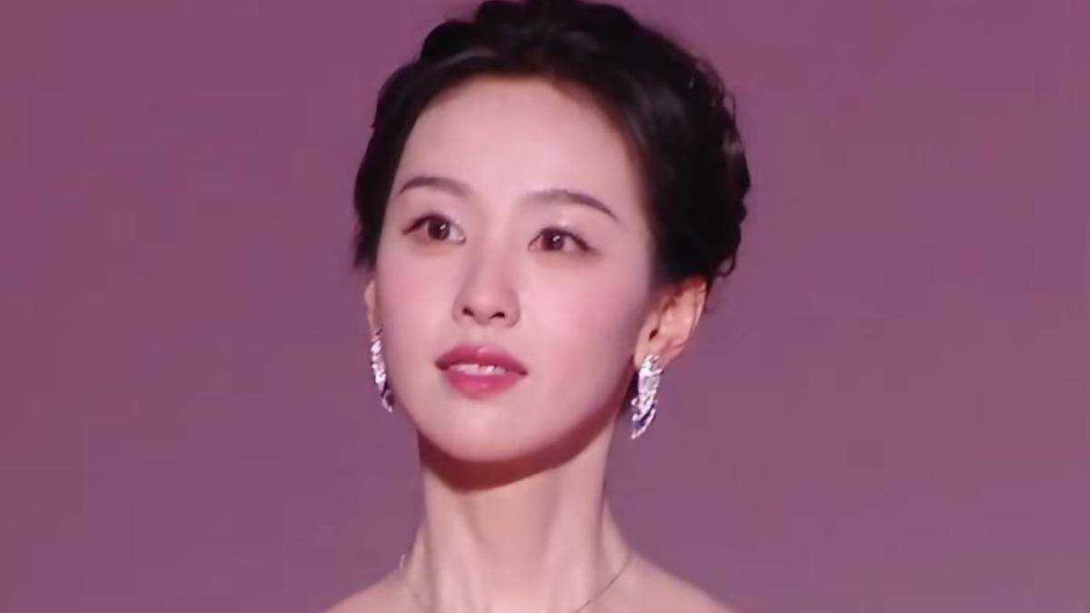 遭爆于朦朧第二！陳都靈「牙齒消失」受害影片瘋傳　首現身真實狀態全被拍