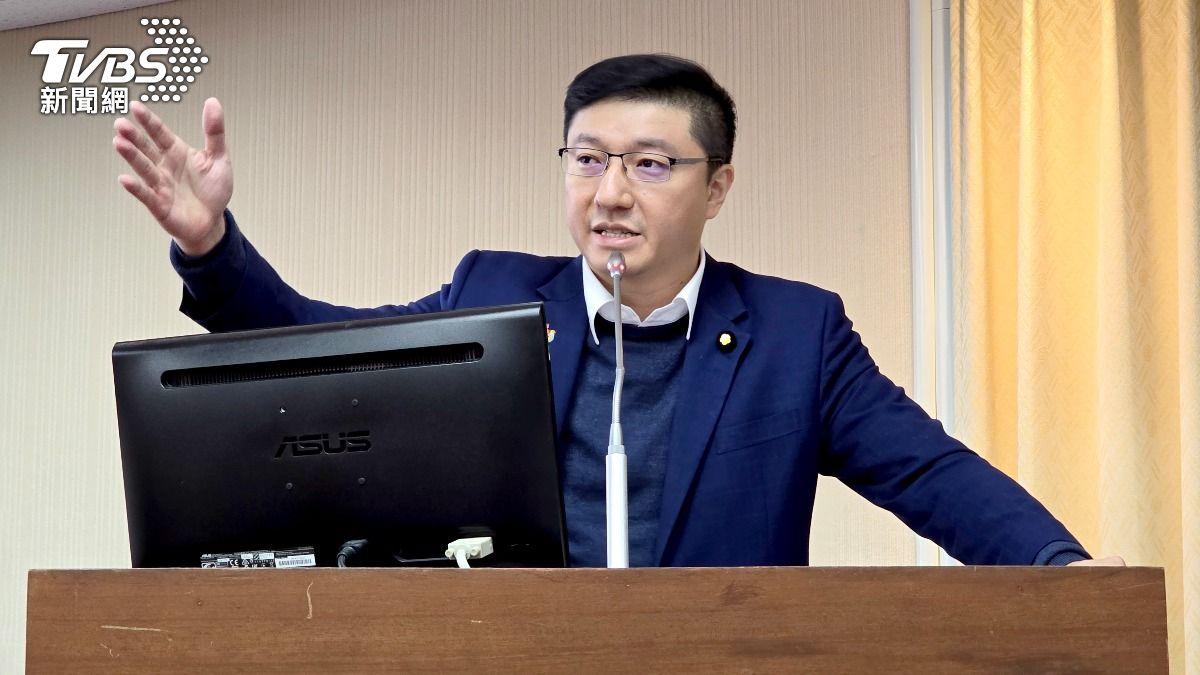 張文拿長刀竟能趴趴走? 藍委籲入捷運站前「AI偵測槍枝刀械」