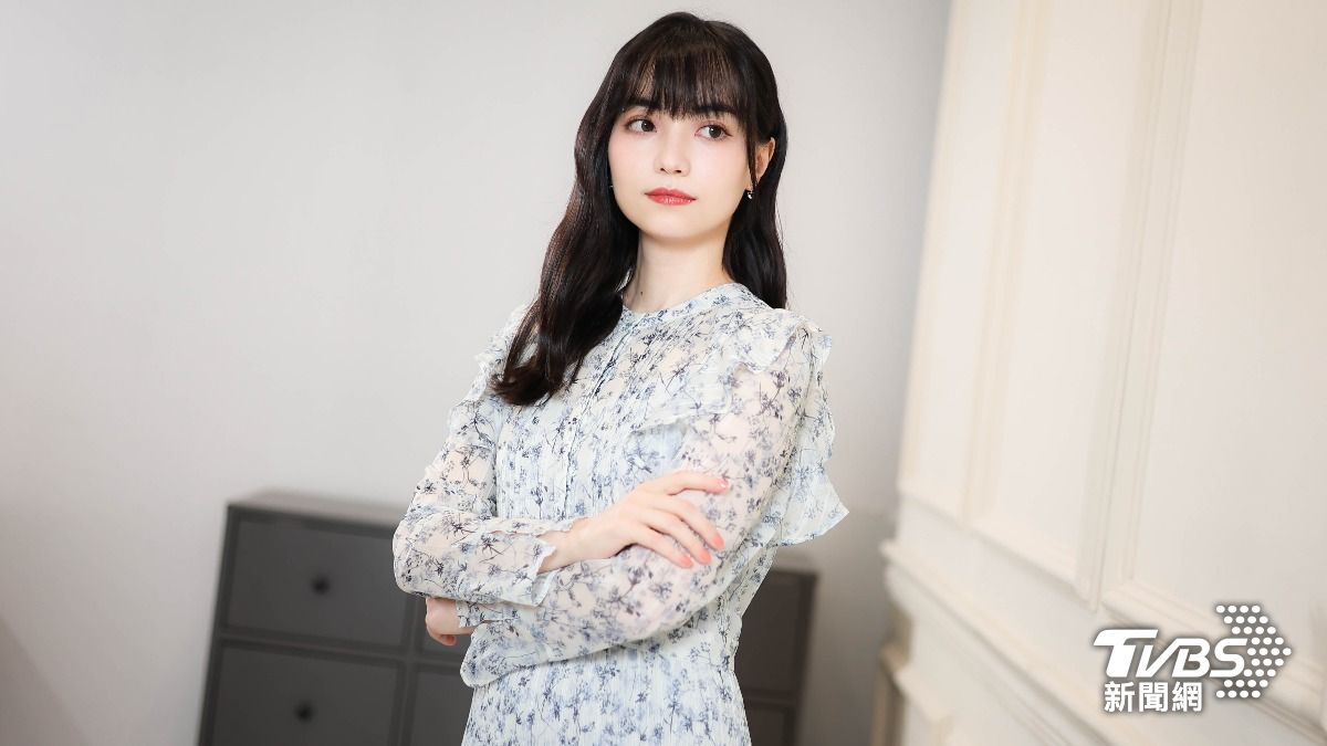 黑嘉嘉在《舊金山美容院》飾演秘書「李沛蓁」。(圖/張哲鳴攝)