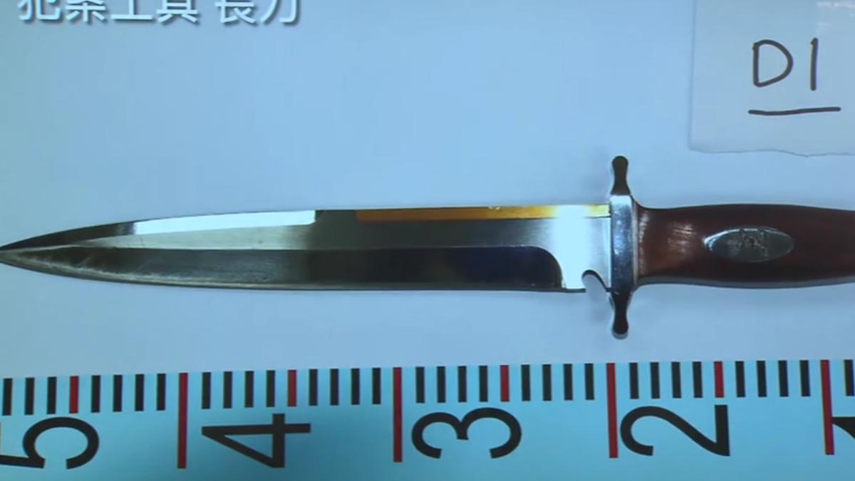 張文總共網購13把刀,花費1.4萬。(圖/警方提供)