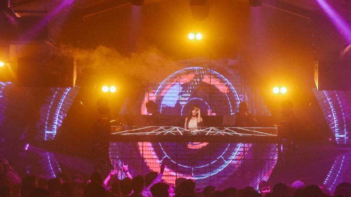 踏入成人影像前,她是知名夜店DJ。(圖/蘇櫻花提供)